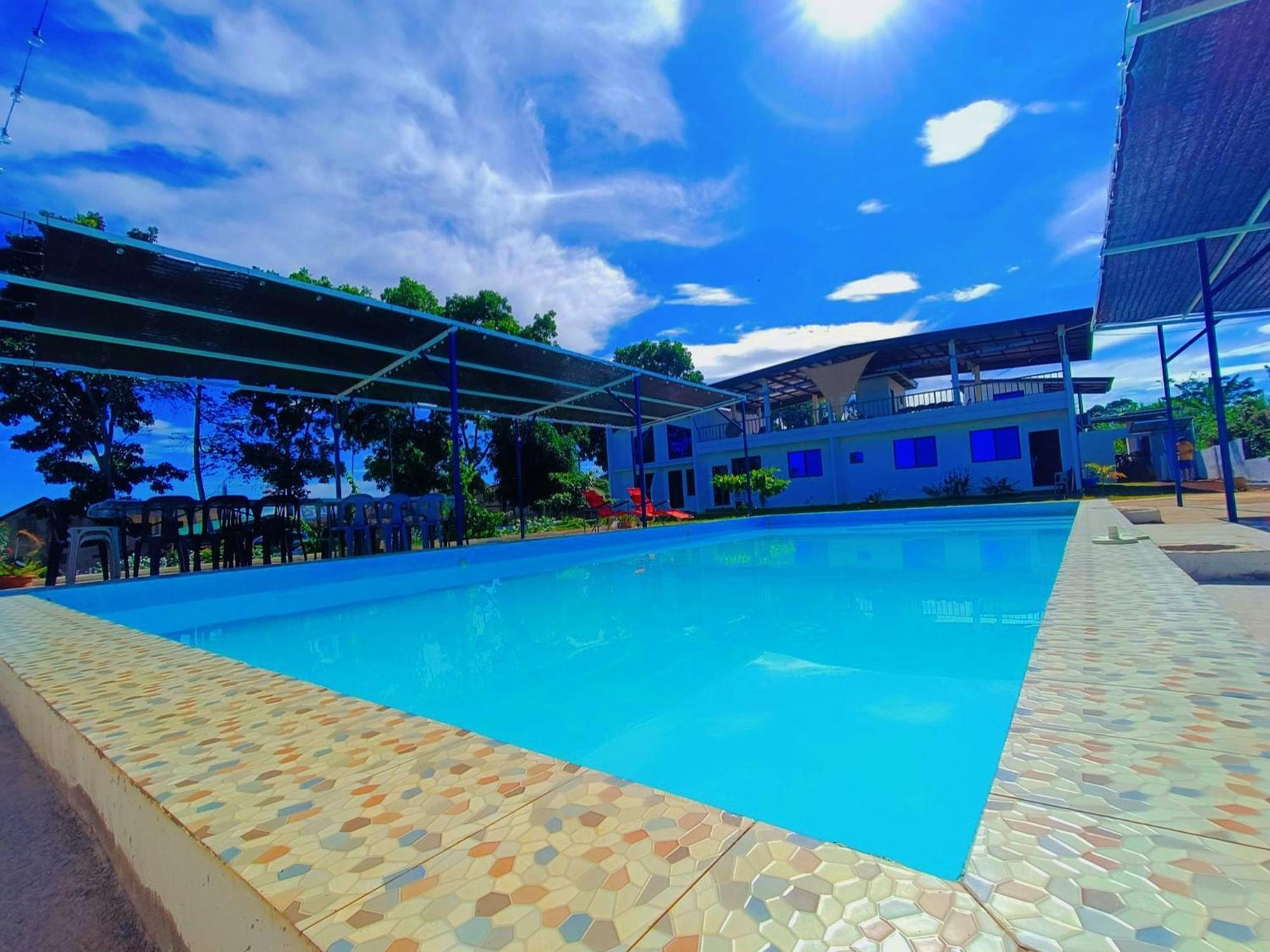Concetta Tourist Inn Manolo Fortich Екстериор снимка